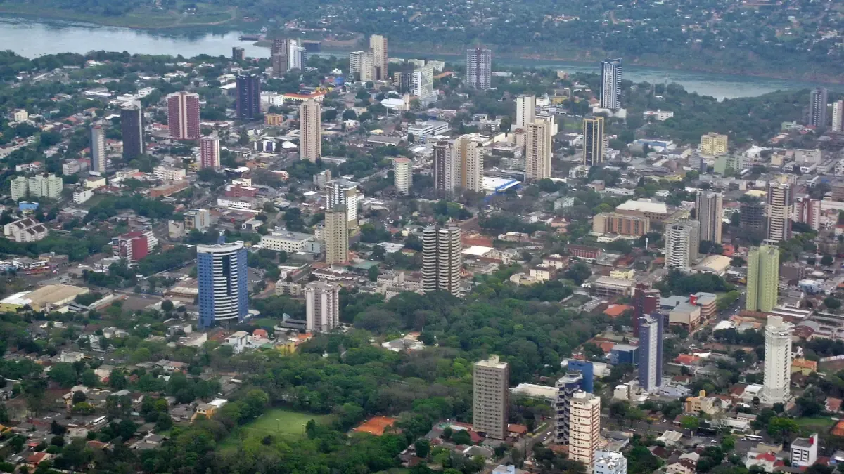 Vista da cidade de Foz do Iguaçu, Paraná