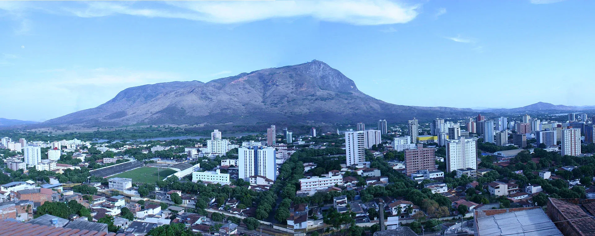 Vista da cidade de Governador Valadares, Minas Gerais