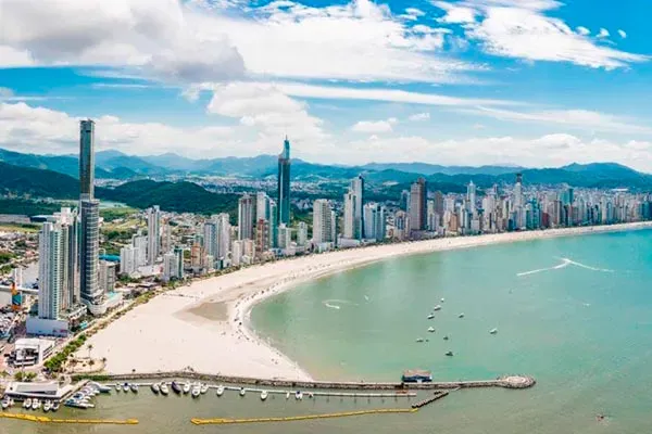Vista da cidade de Itapema, Santa Catarina