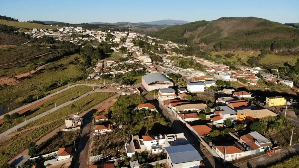 Santana do Garambéu - Minas Gerais Vista da cidade de Santana do Garambéu, Minas Gerais