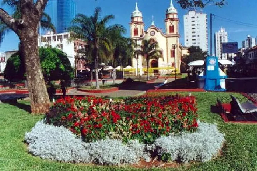 Alfenas - Minas Gerais Vista da cidade de Alfenas, Minas Gerais